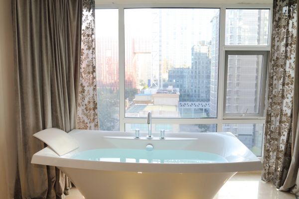Annapolis Bathtub Installation